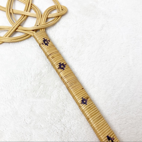 Antique Rattan Rug Beater - Picture 3 of 4